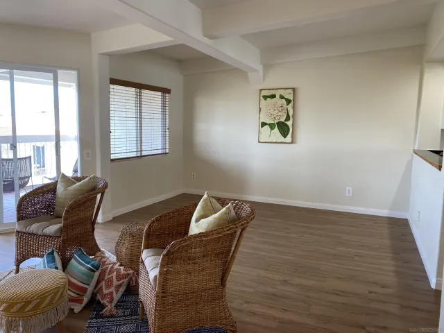 $3,695 | 2333 Caringa Way, Unit 31, Carlsbad, CA 92009