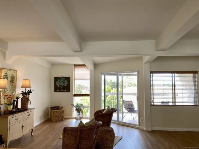 $3,695 | 2333 Caringa Way, Unit 31, Carlsbad, CA 92009