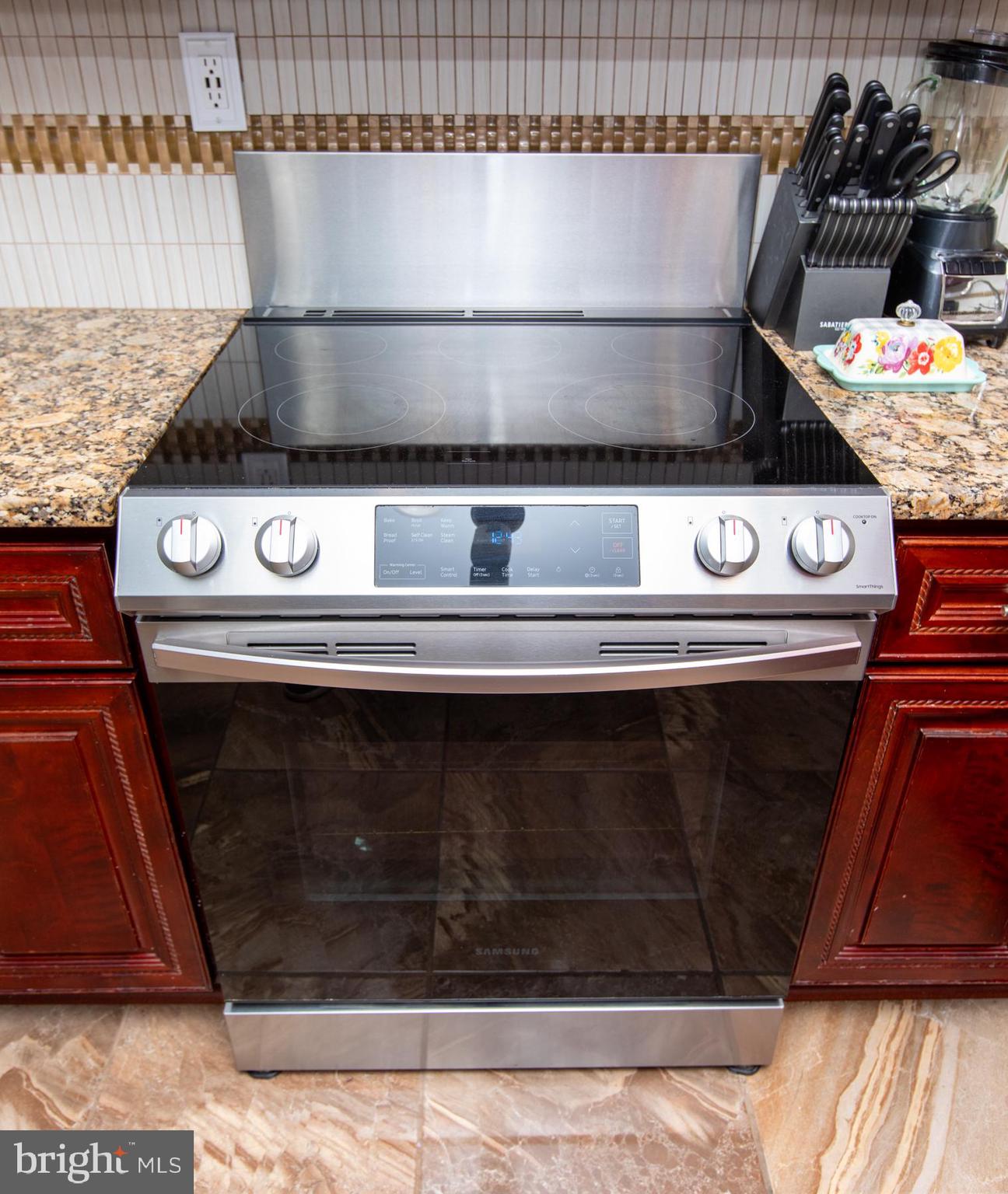 33 Pumpkin Hill Road Levittown, PA 19056 - Photo 14 of 40