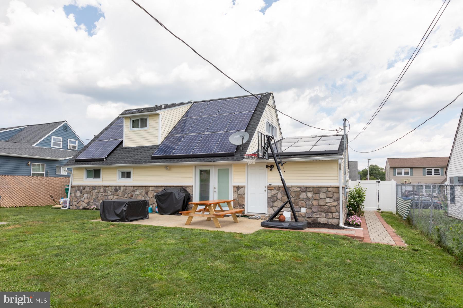 33 Pumpkin Hill Road Levittown, PA 19056 - Photo 39 of 40