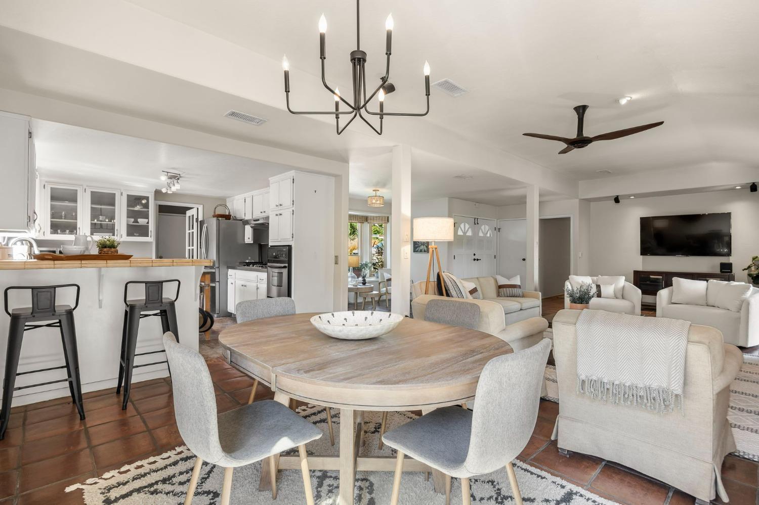 12755 Treeranch Road Ojai, CA 93023 - Photo 19 of 46 Gallery Image 19