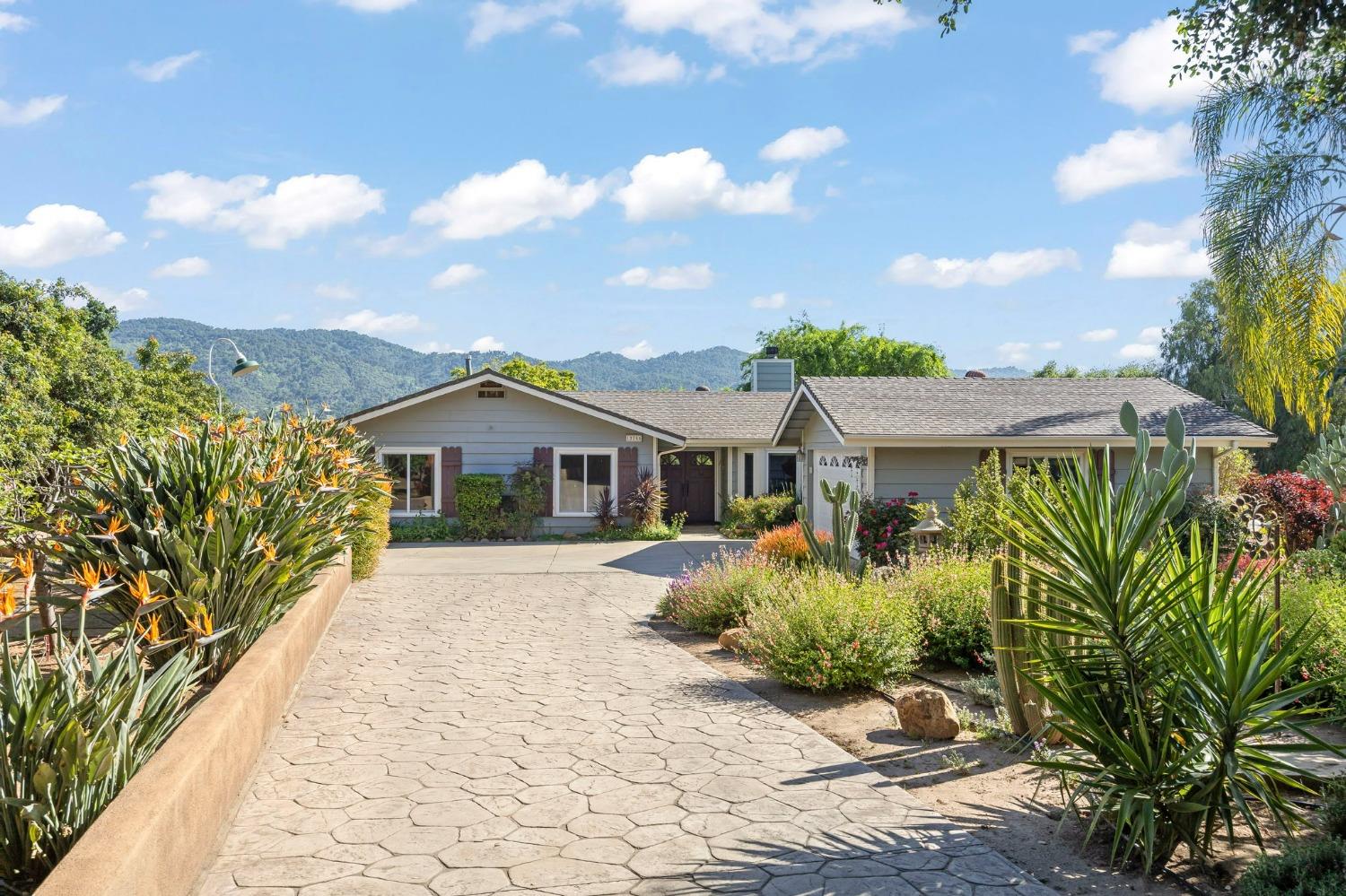 12755 Treeranch Road Ojai, CA 93023 - Photo 7 of 46 Gallery Image 7