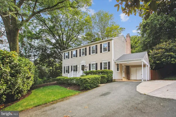 $825,000 | 6808 Stoneybrooke Lane, Alexandria, VA 22306