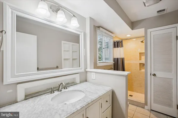 $825,000 | 6808 Stoneybrooke Lane, Alexandria, VA 22306