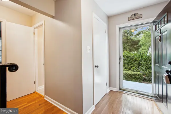 $825,000 | 6808 Stoneybrooke Lane, Alexandria, VA 22306