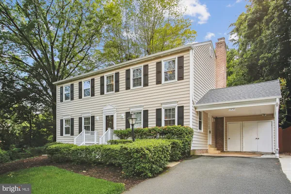 $825,000 | 6808 Stoneybrooke Lane, Alexandria, VA 22306