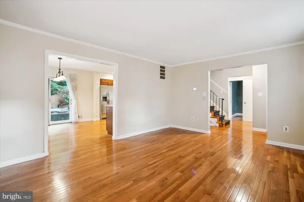 $825,000 | 6808 Stoneybrooke Lane, Alexandria, VA 22306