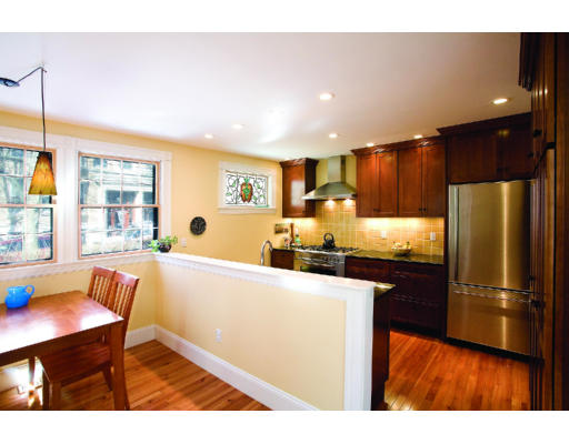 83 Fuller Street, Unit 2 Brookline, MA 02446 - Photo 4 of 5
