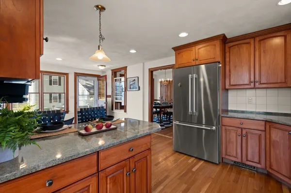 $810,000 | 14 Federal Street, Reading, MA 01867