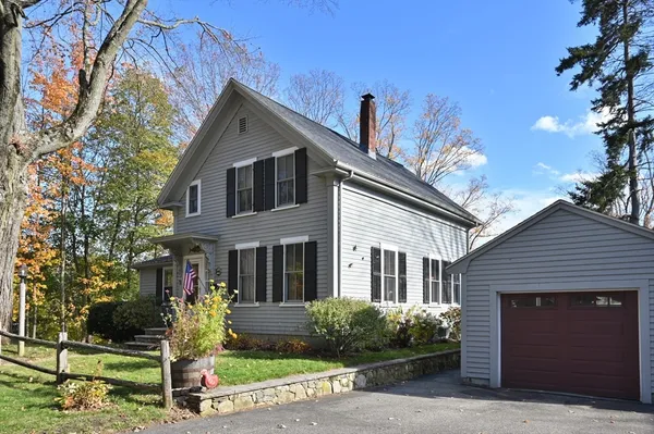$810,000 | 14 Federal Street, Reading, MA 01867