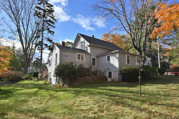 $810,000 | 14 Federal Street, Reading, MA 01867