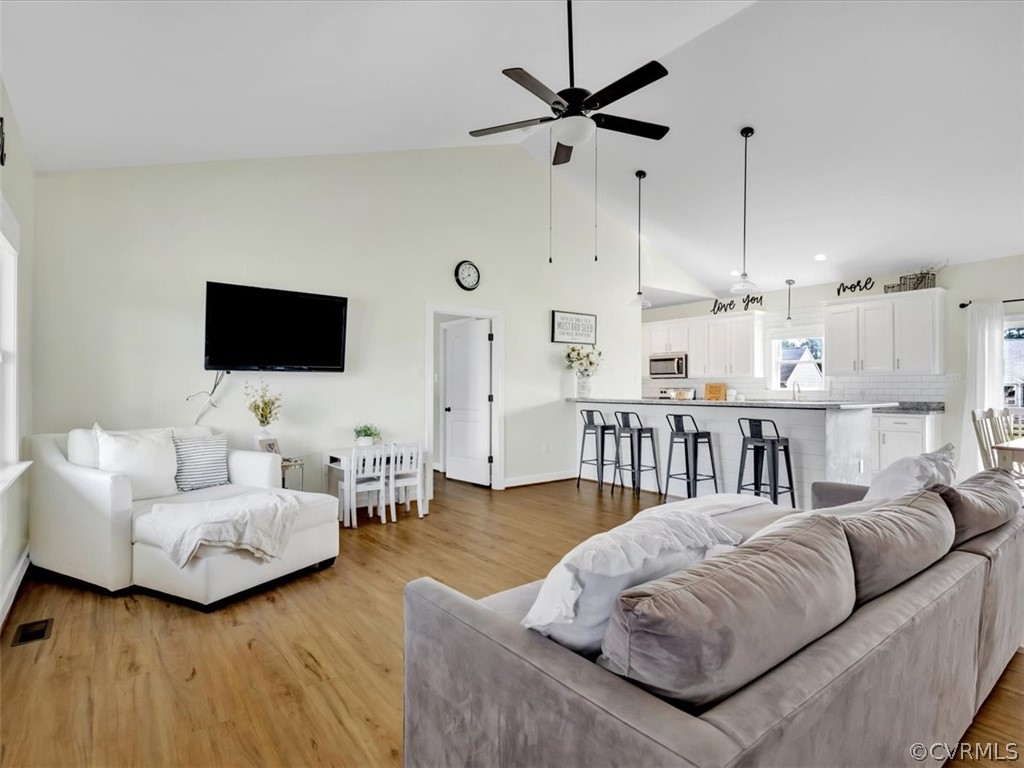 8950 Rock Cedar Road New Kent, VA 23124 - Photo 4 of 31 Gallery Image 4