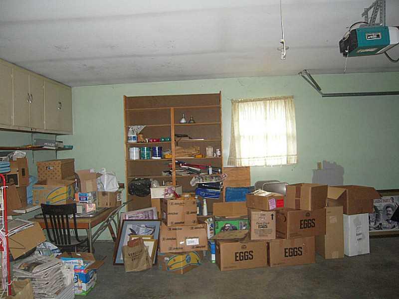 709 Hopkins Road Cumberland, IN 46229 - Photo 14 of 19