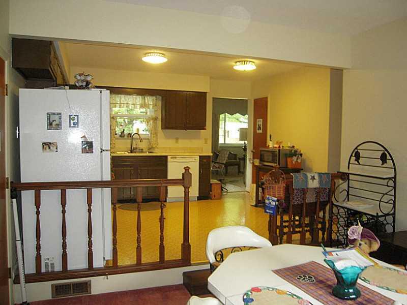 709 Hopkins Road Cumberland, IN 46229 - Photo 8 of 19