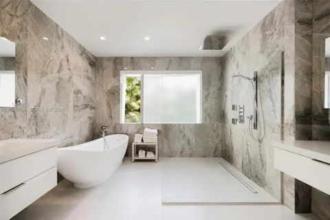 $4,750,000 | 3901 Kumquat Avenue, Miami, FL 33133