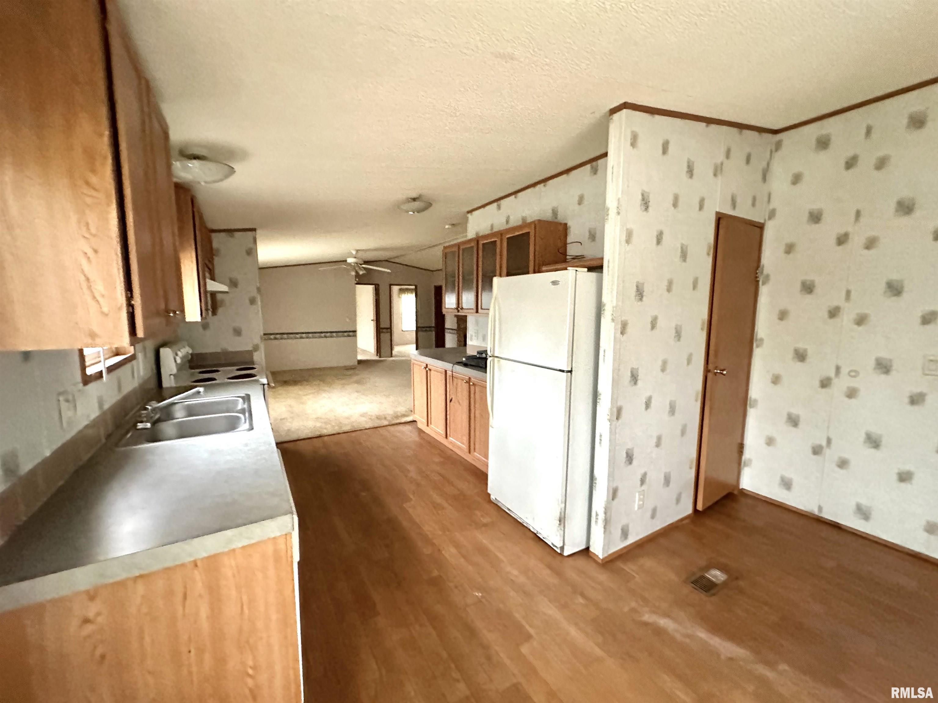 29251 Sycamore Road Centralia, IL 62801 - Photo 5 of 12