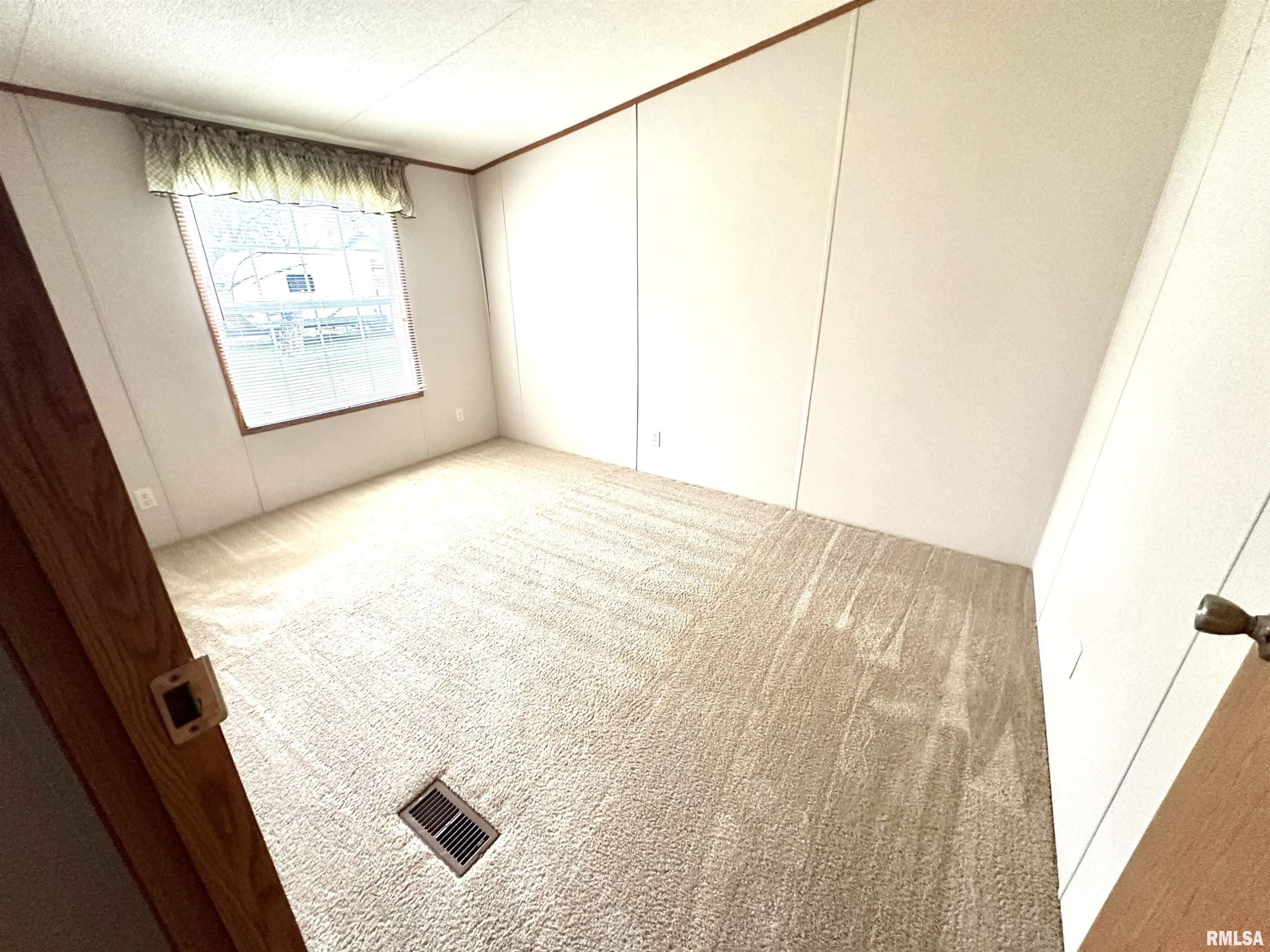 29251 Sycamore Road Centralia, IL 62801 - Photo 8 of 12