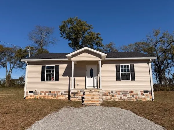 $199,900 | 159 Hesselly Road, Decherd, TN 37324