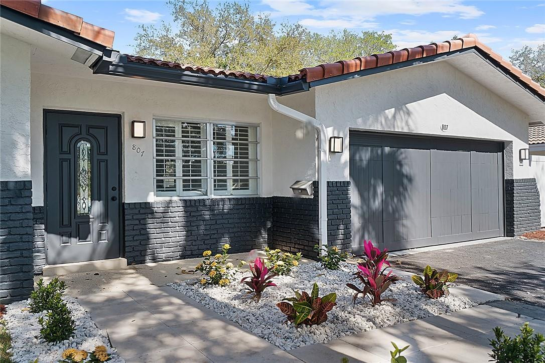 807 Northwest 7th Street Boca Raton, FL 33486 - Photo 2 of 27 Photo 2