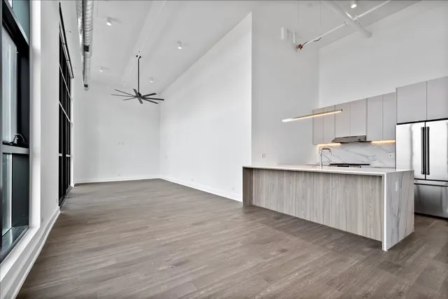 $7,000 | 728 Waukegan Road, Unit 209, Deerfield, IL 60015