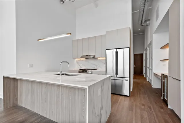 $7,000 | 728 Waukegan Road, Unit 209, Deerfield, IL 60015