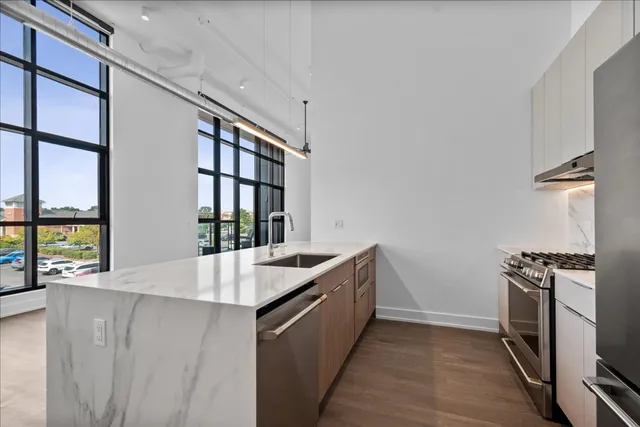 $7,000 | 728 Waukegan Road, Unit 209, Deerfield, IL 60015