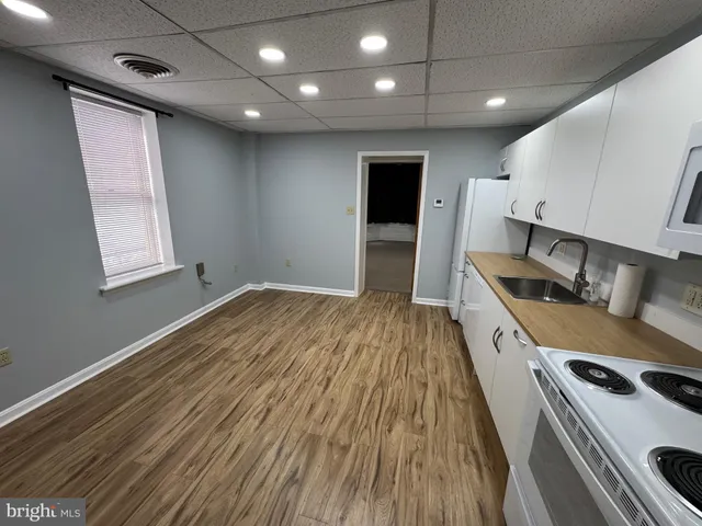 $1,300 | 203 West John Street, Unit 4, Martinsburg, WV 25401