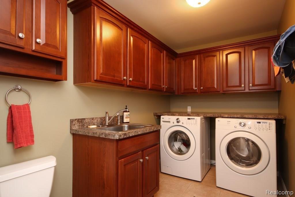 7330 Richardson Road Howell, MI 48843 - Photo 20 of 45 IMG_2332 (Custom).jpg