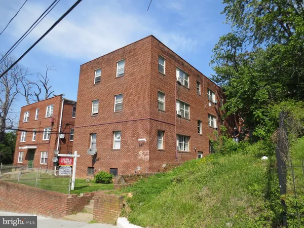 $1,500 | 927 52nd Street Northeast, Unit 4, Washington, DC 20019