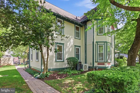 $1,249,000 | 4200 Farragut Street, Hyattsville, MD 20781