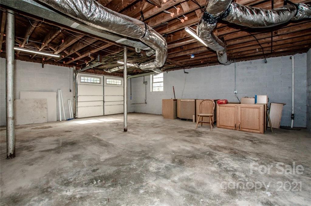 3748 Woodleaf Road Salisbury, NC 28147 - Photo 23 of 31 a view of a indoor garage