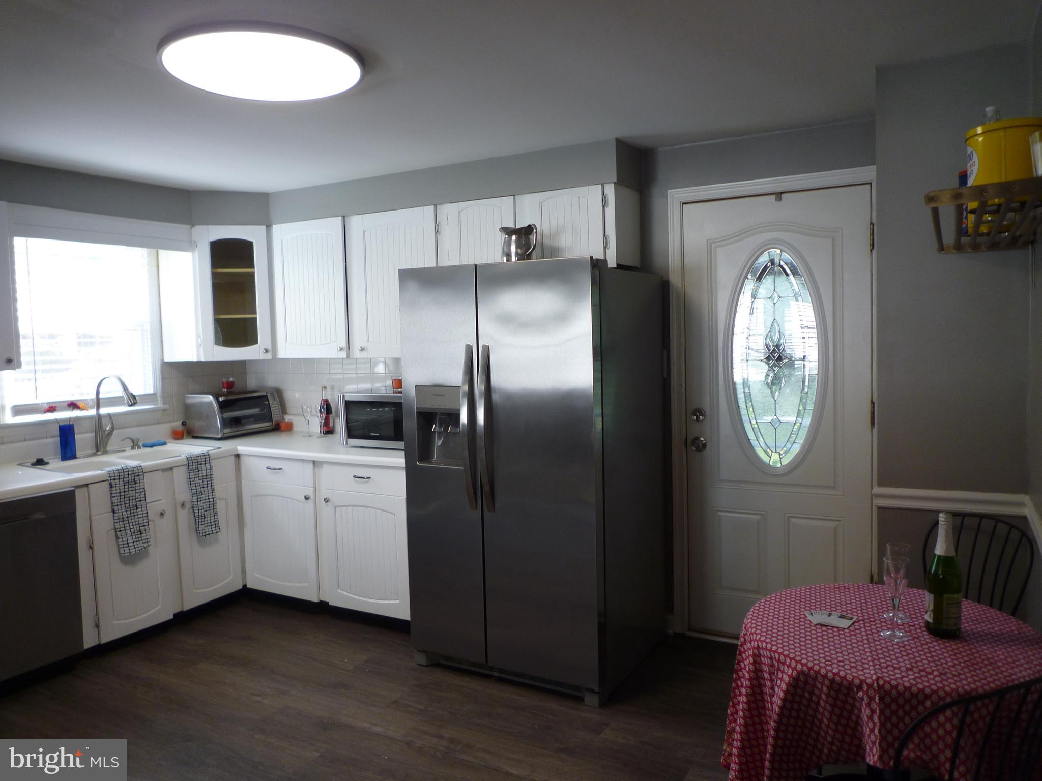 15 University Avenue Baltimore, MD 21228 - Photo 13 of 27 Eat-In Kitchen