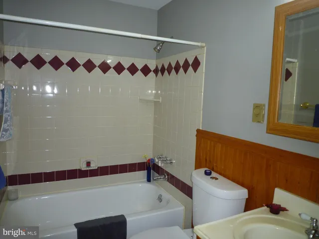 $325,000 | 15 University Avenue, Baltimore, MD 21228