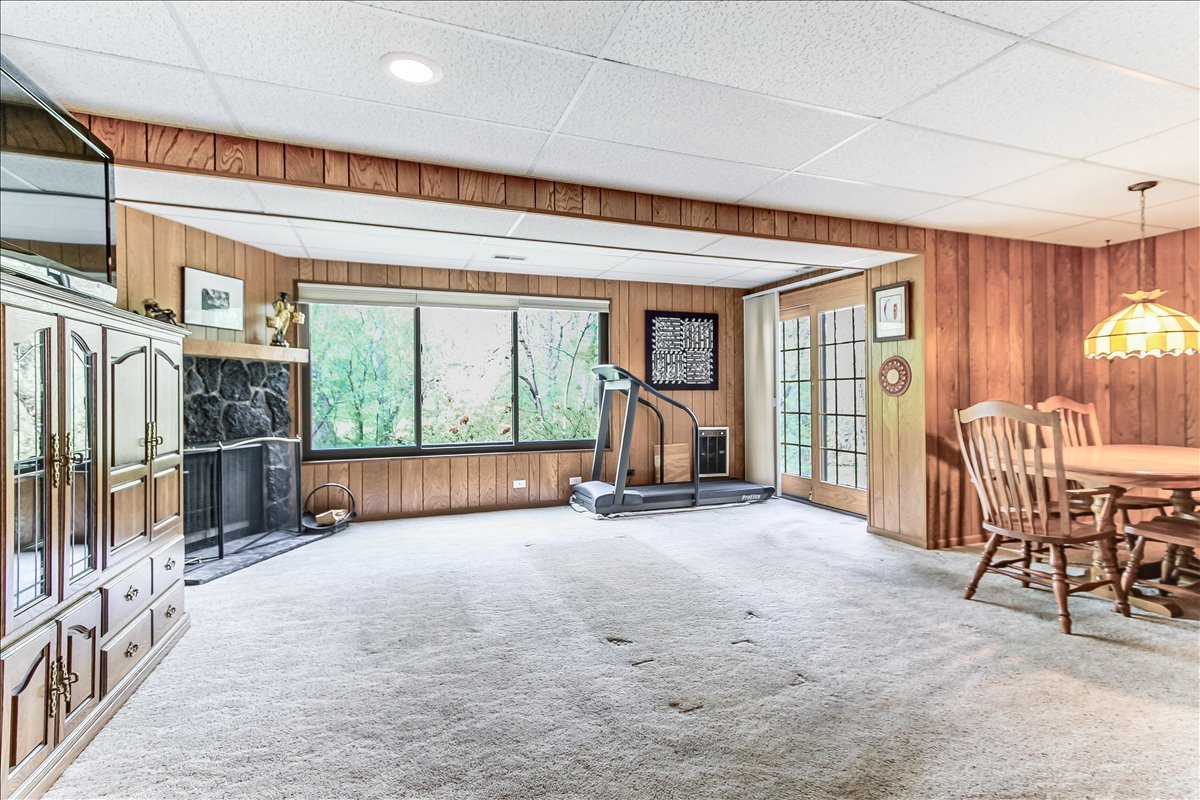 789 Oak Hill Road Lake Barrington, IL 60010 - Photo 23 of 35