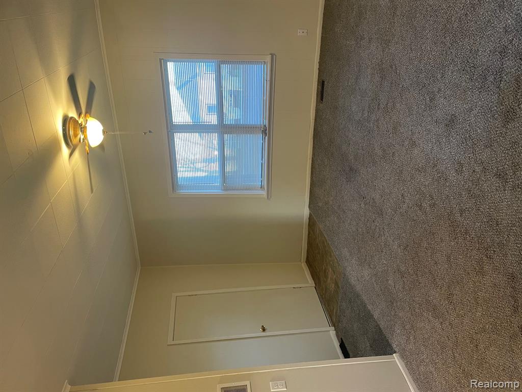 8536 Perry Road, Unit 2 Atlas, MI 48411 - Photo 6 of 7