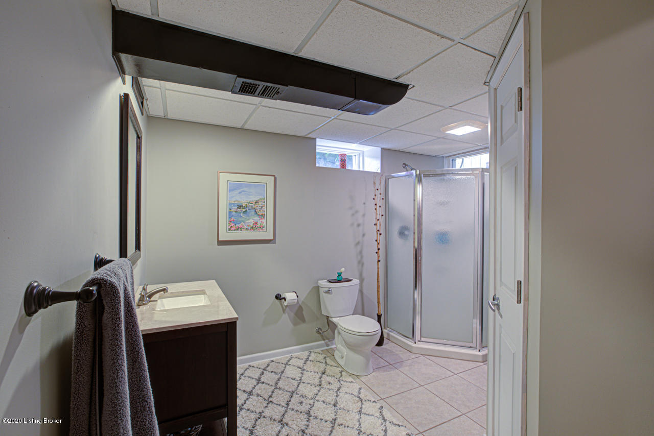4229 Alton Road Louisville, KY 40207 - Photo 31 of 49 4229_Alton_Rd-44
