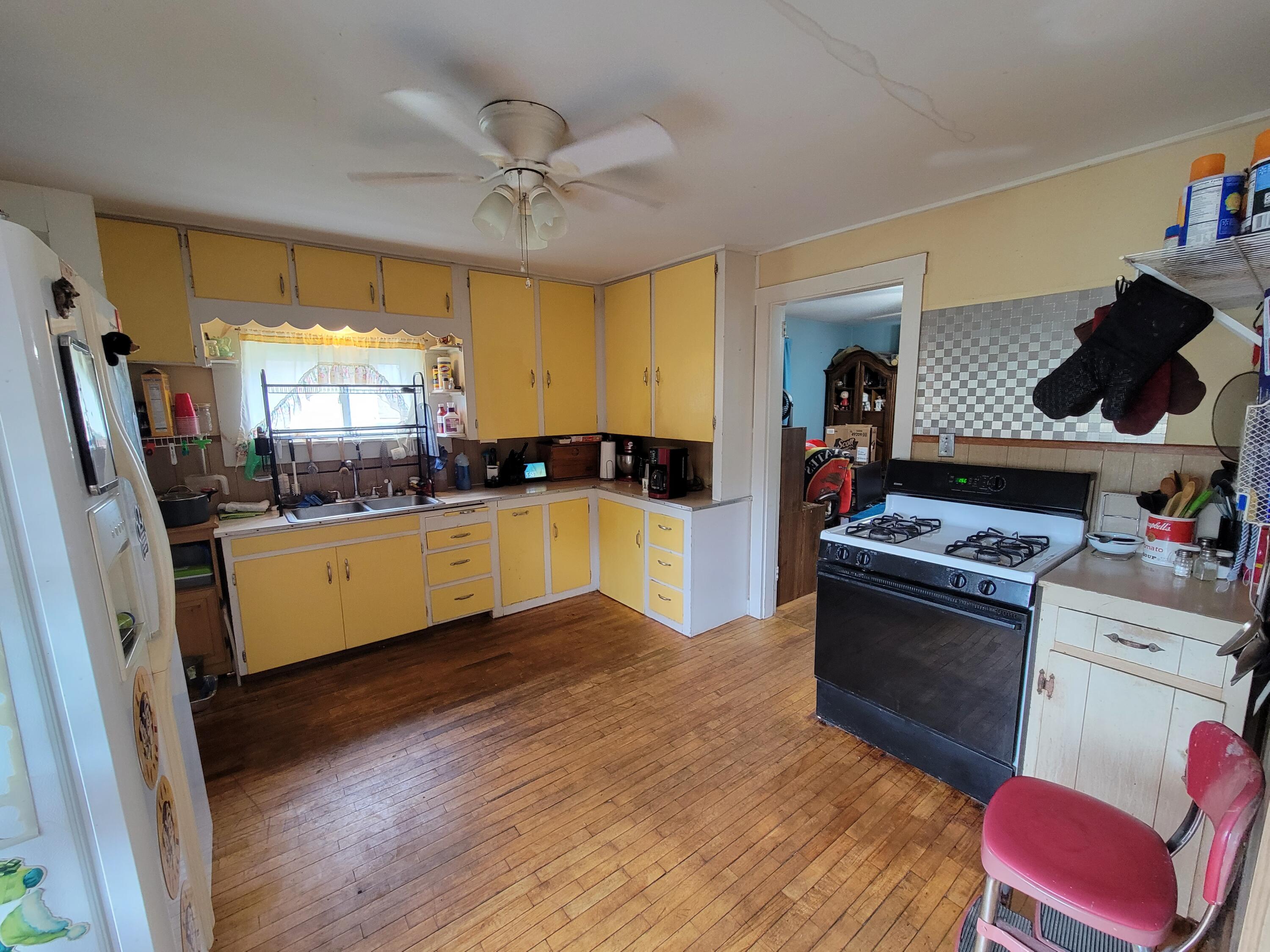 90 Dorsey Road Fort Fairfield, ME 04742 - Photo 9 of 28 Kitchen