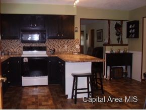 65 Axline Road Chatham, IL 62629 - Photo 8 of 17 Gallery Image 8