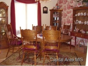 65 Axline Road Chatham, IL 62629 - Photo 10 of 17 Gallery Image 10