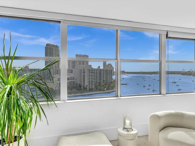 $3,000 | 20 Island Avenue, Unit 1215, Miami Beach, FL 33139