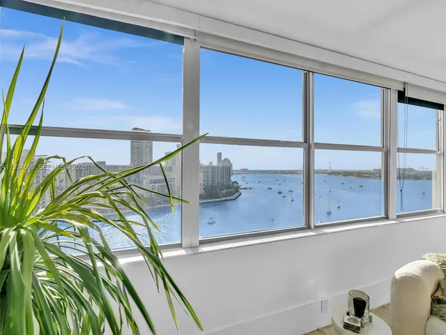 $3,000 | 20 Island Avenue, Unit 1215, Miami Beach, FL 33139