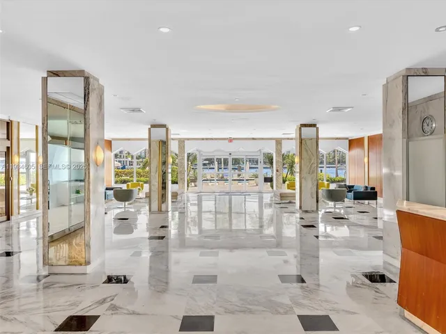 $3,000 | 20 Island Avenue, Unit 1215, Miami Beach, FL 33139