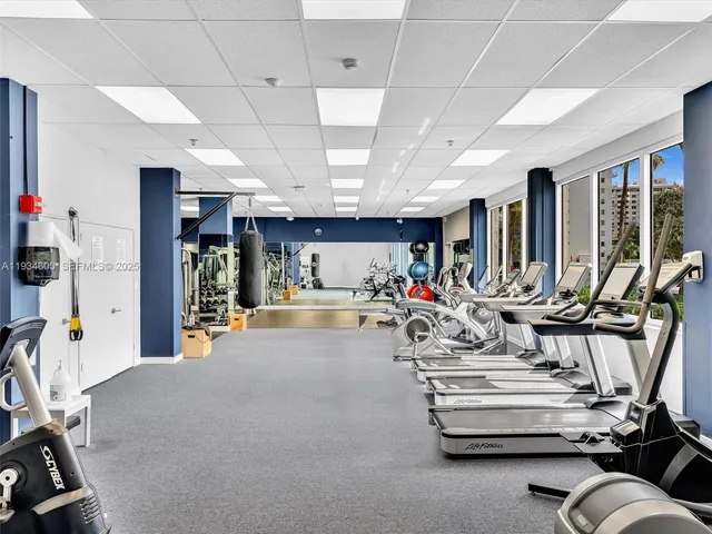 $3,000 | 20 Island Avenue, Unit 1215, Miami Beach, FL 33139