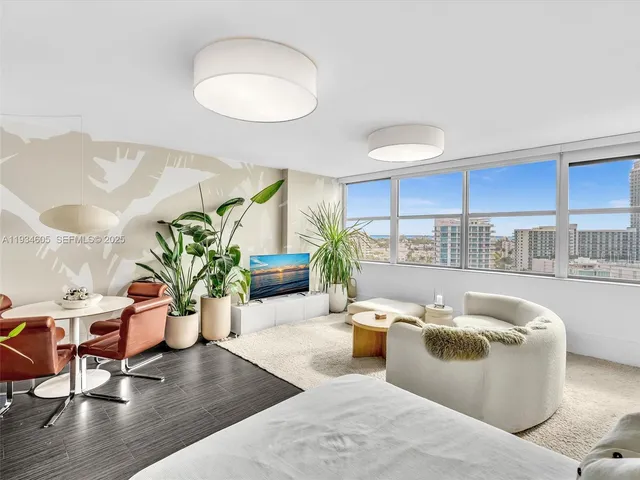 $3,000 | 20 Island Avenue, Unit 1215, Miami Beach, FL 33139