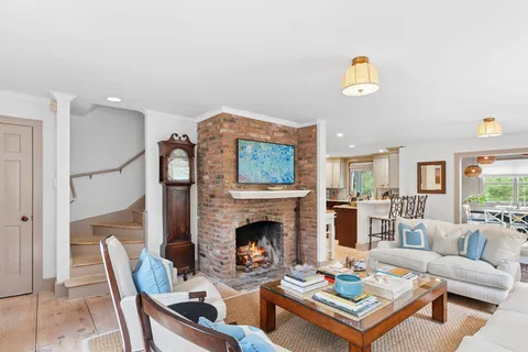Undisclosed Address, East Hampton, NY 11937