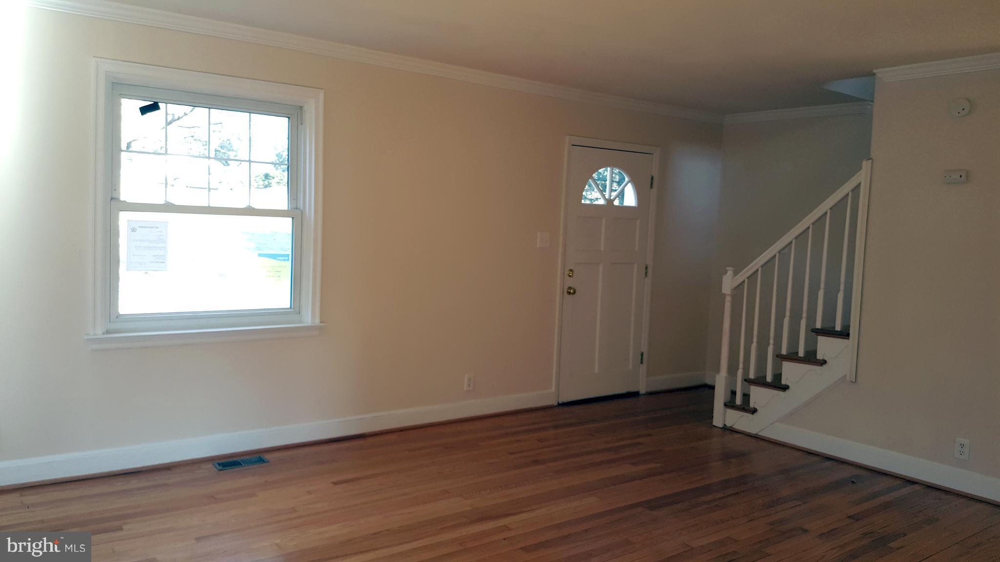 18913 Preston Road Hagerstown, MD 21742 - Photo 22 of 26 Living Room