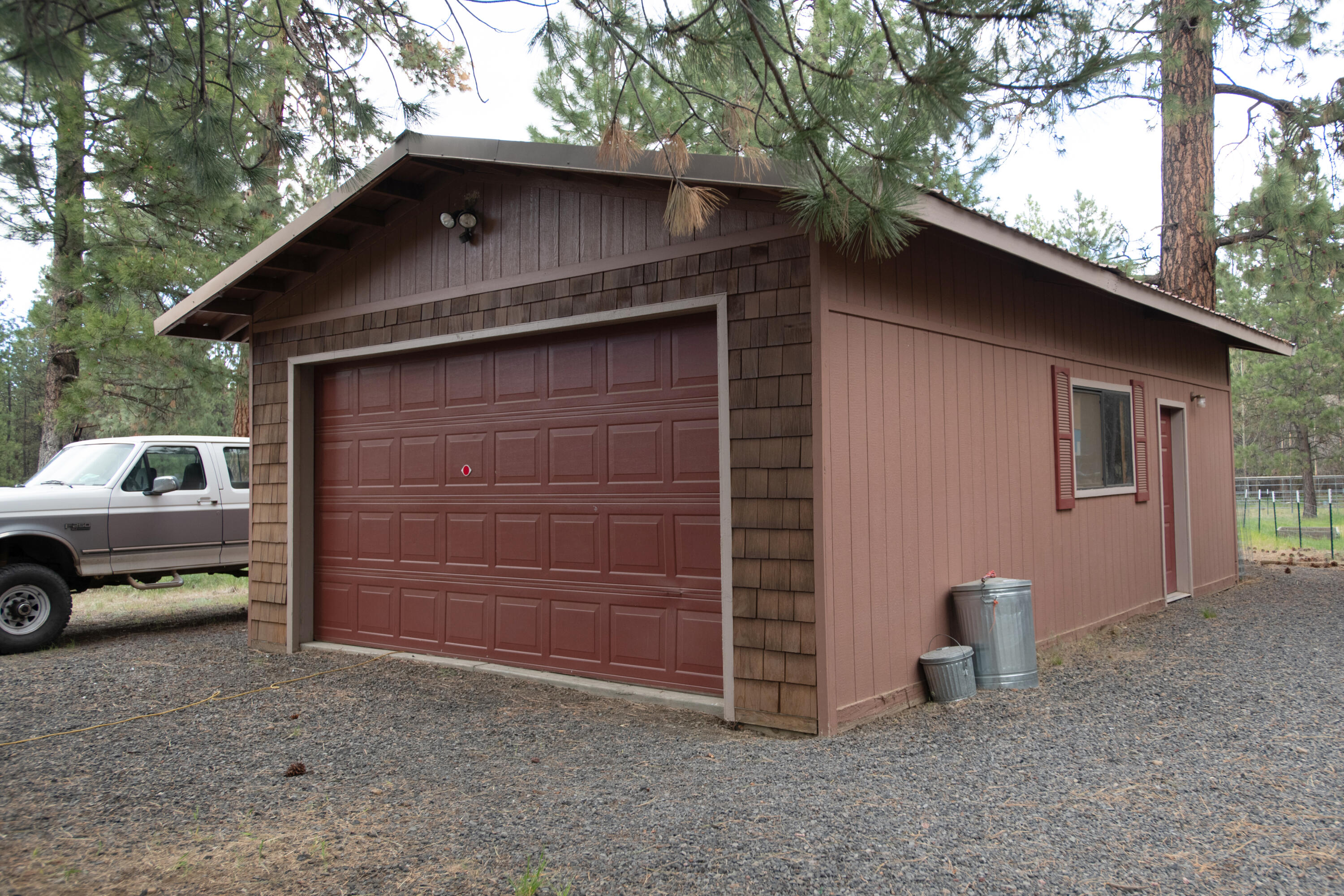 14626 Bluegrass Loop Sisters, OR 97759 - Photo 3 of 18 052721_0029
