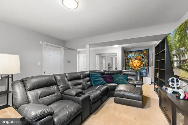 $450,000 | 1703 Sherwood Drive, Fredericksburg, VA 22405