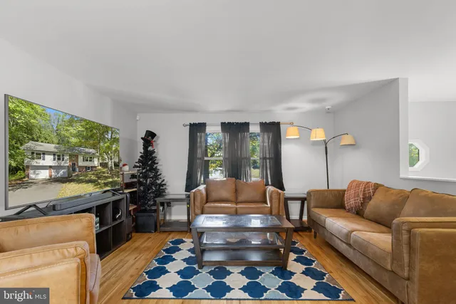 $450,000 | 1703 Sherwood Drive, Fredericksburg, VA 22405