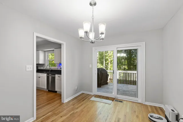 $450,000 | 1703 Sherwood Drive, Fredericksburg, VA 22405